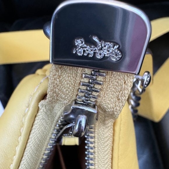 Coach Teri Shoulder Bag With Signature Quilting Silver/retro yellow - Picture 9 of 12